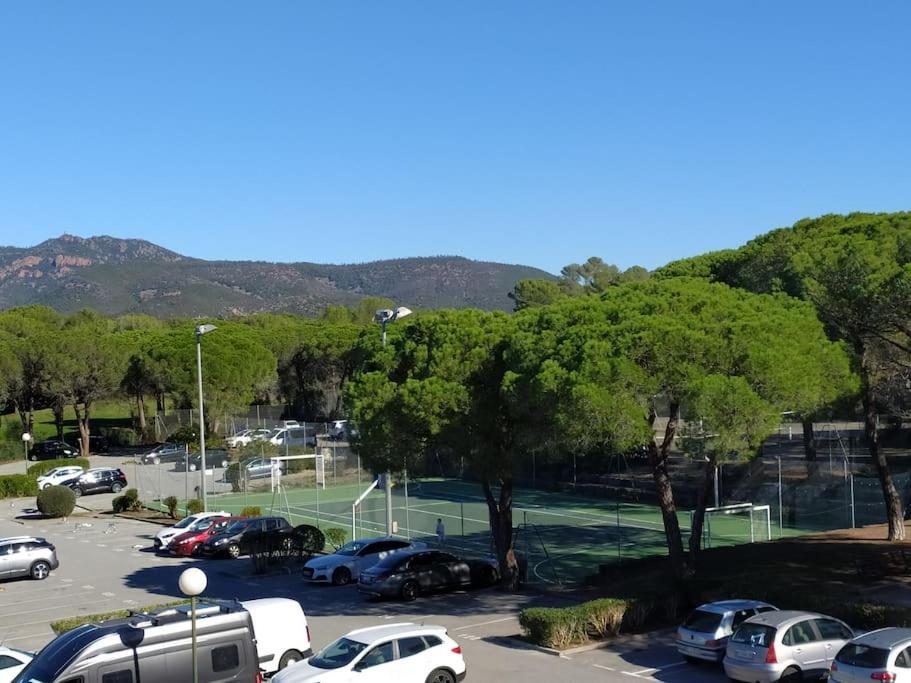 Ideal Saint Raphael Piscine Clim Parking Apartamento Exterior foto
